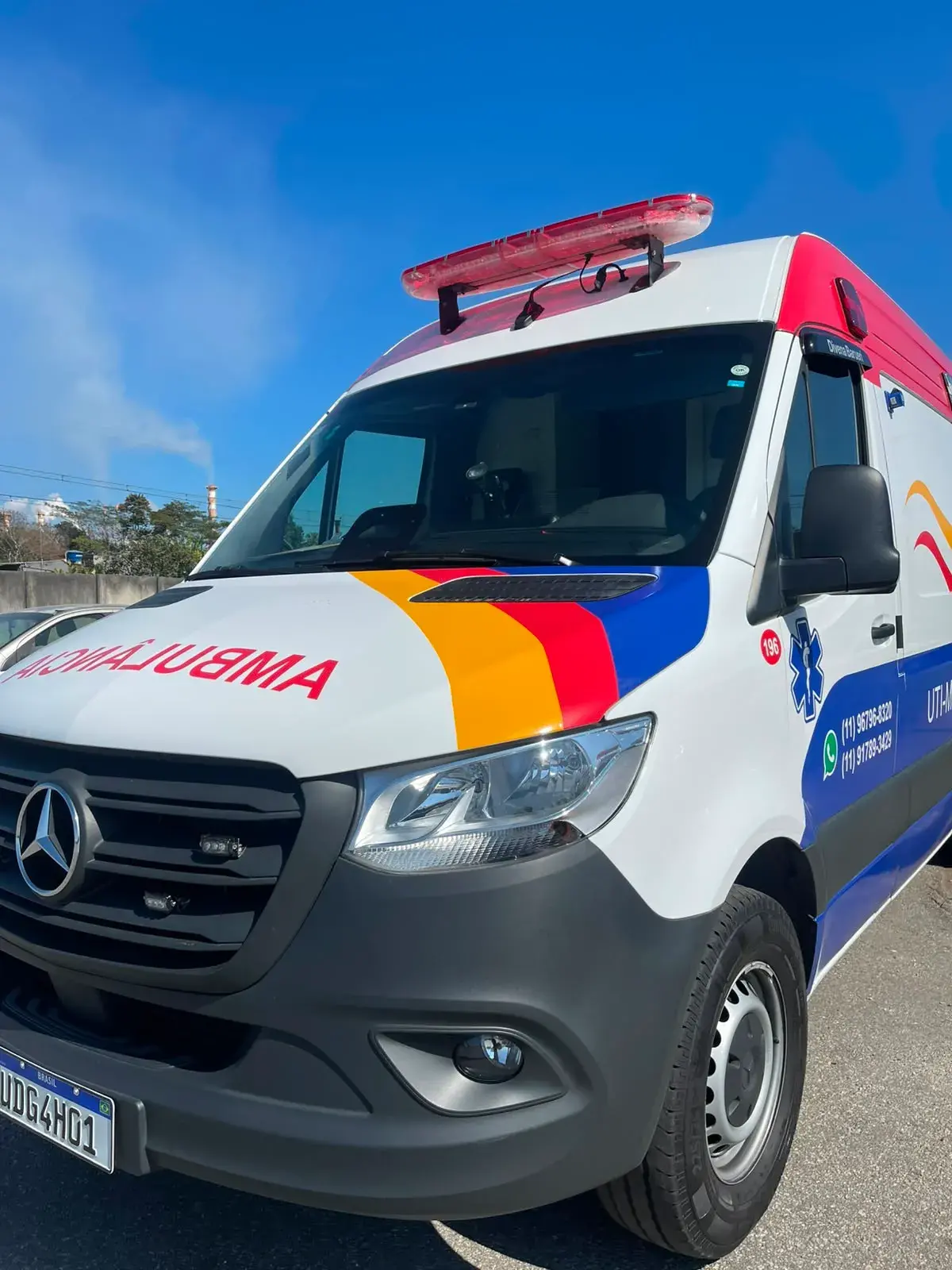 Unidade de UTI Móvel da frota da Real Remoções pronta para remoção de pacientes